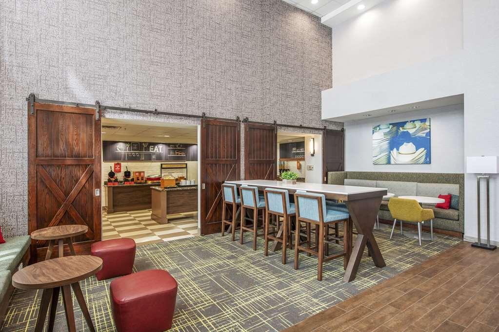 Hampton Inn & Suites Dallas-Allen Restaurang bild